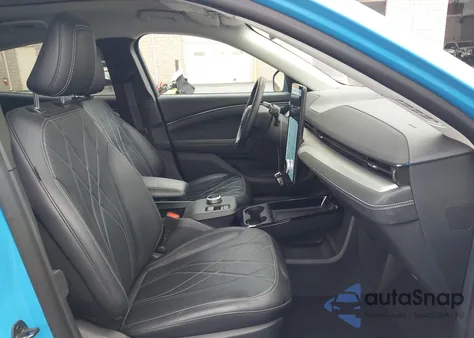 2022 Ford Mustang Mach-E California Route 1 из США, поврежденный, VIN 3FMTK2R71NMA40722